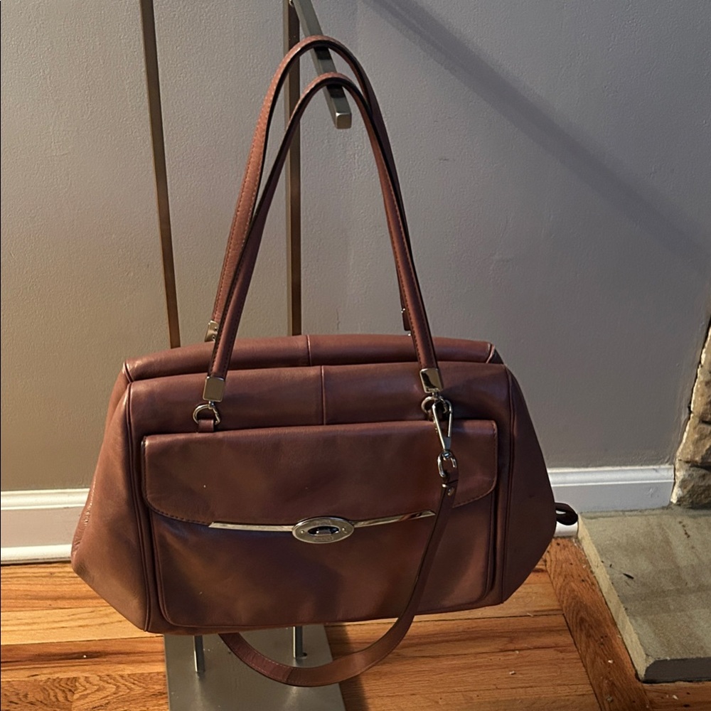 Authentic Elegant Brown Leather Shoulder Bag Coach Madison